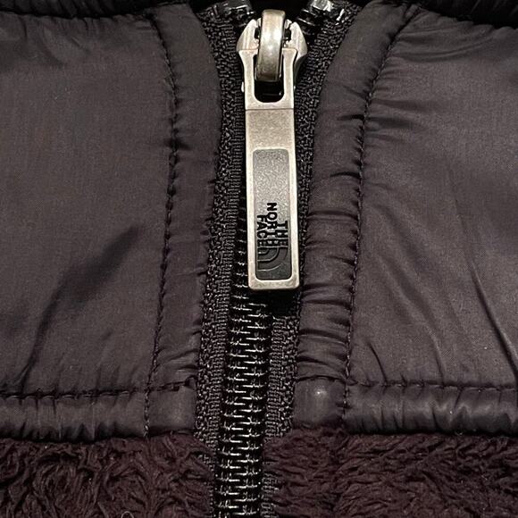 The North Face Oso Hoodie Women’s M | Soft Fuzzy Fleece Jacket Black Nylon Trim - Picture 7 of 10